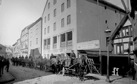 Nedre Holmegate rundt 1920. Foto: Ukjent.